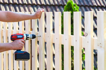 Advantages of a Wooden Fence
